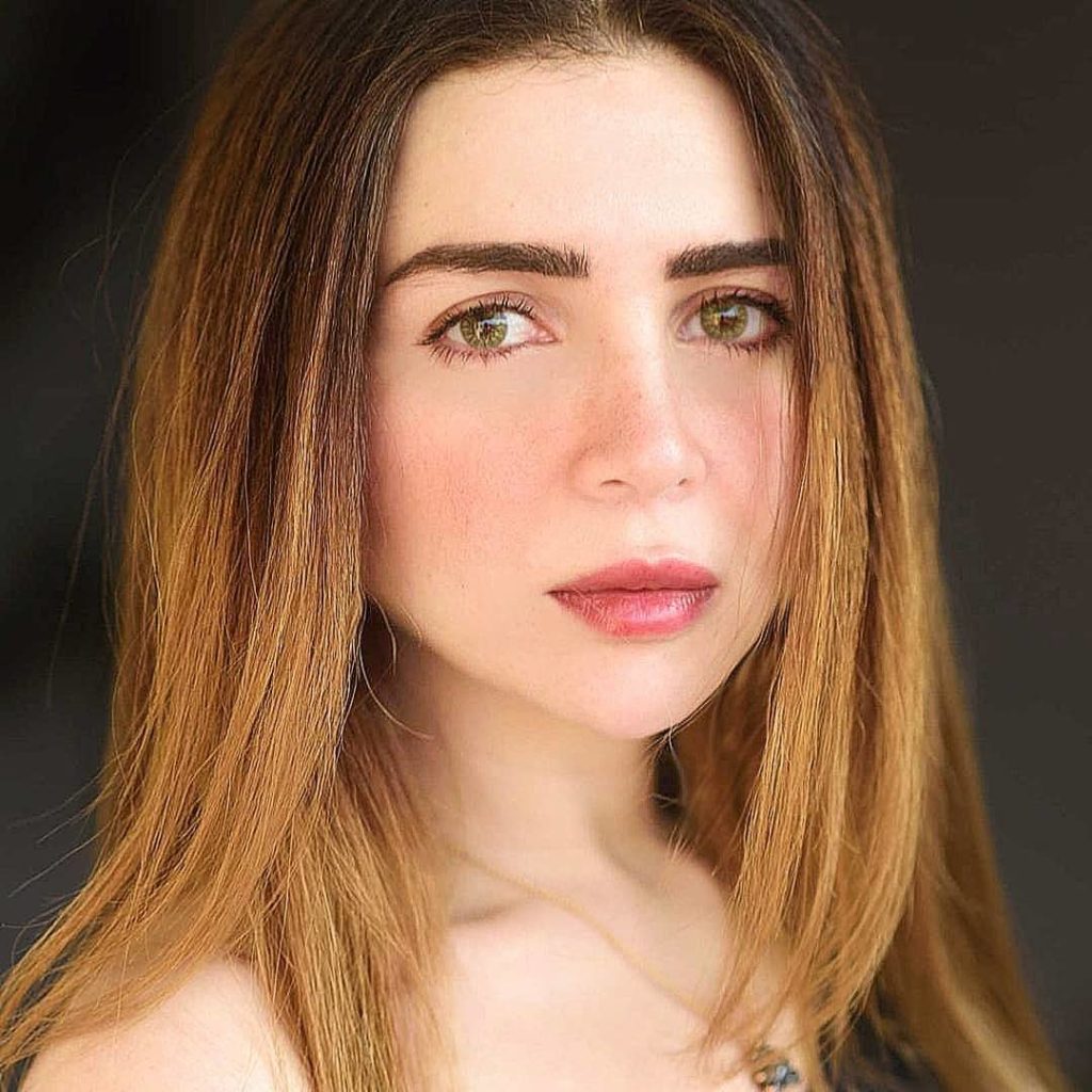 زواج مي عز الدين