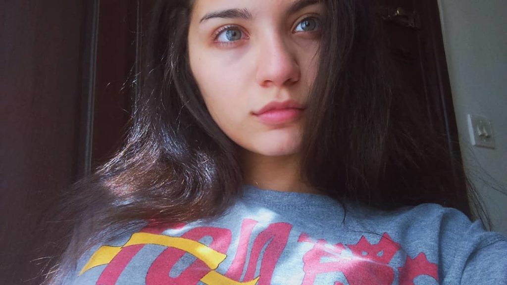 من-هي-نهال-نور