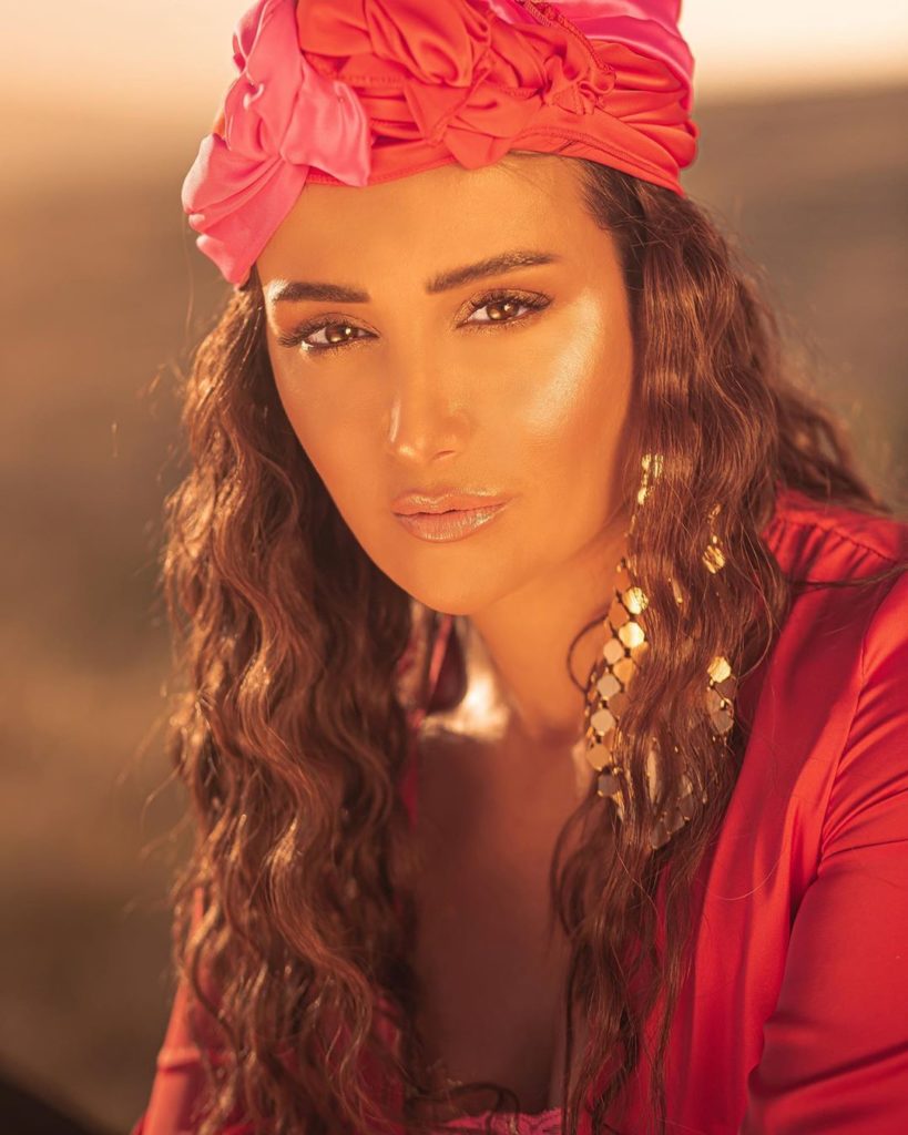 كندة-حنا-مثيرة