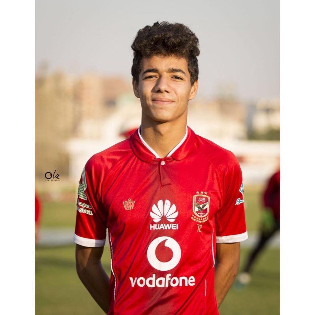 لاعب-الاهلي-زياد-طارق