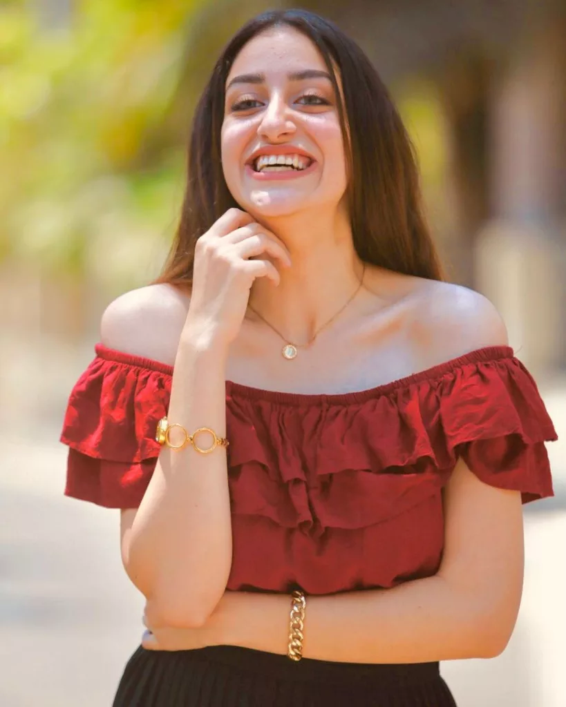 من هي سلا حامد