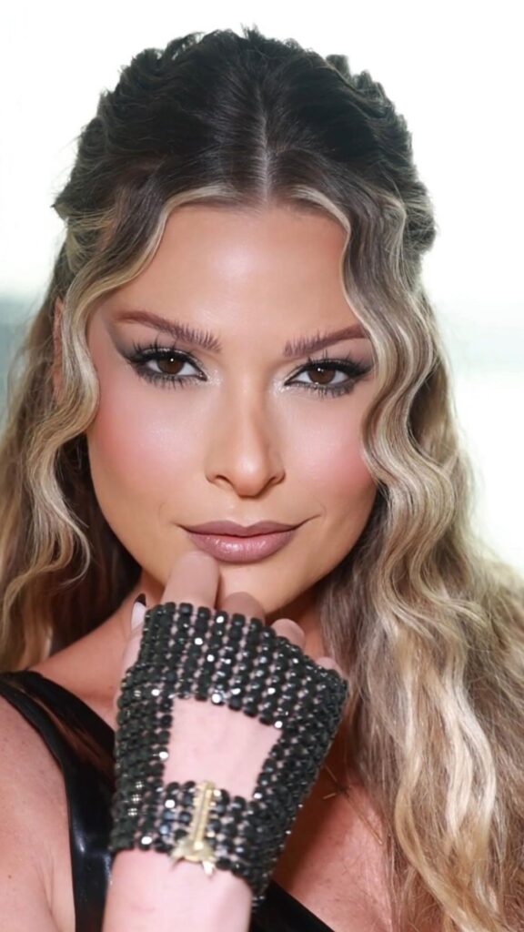 باميلا الكيك بطلة مسلسل ايزيل النسخة العربية 2 باميلا الكيك بطلة مسلسل ايزيل النسخة العربية