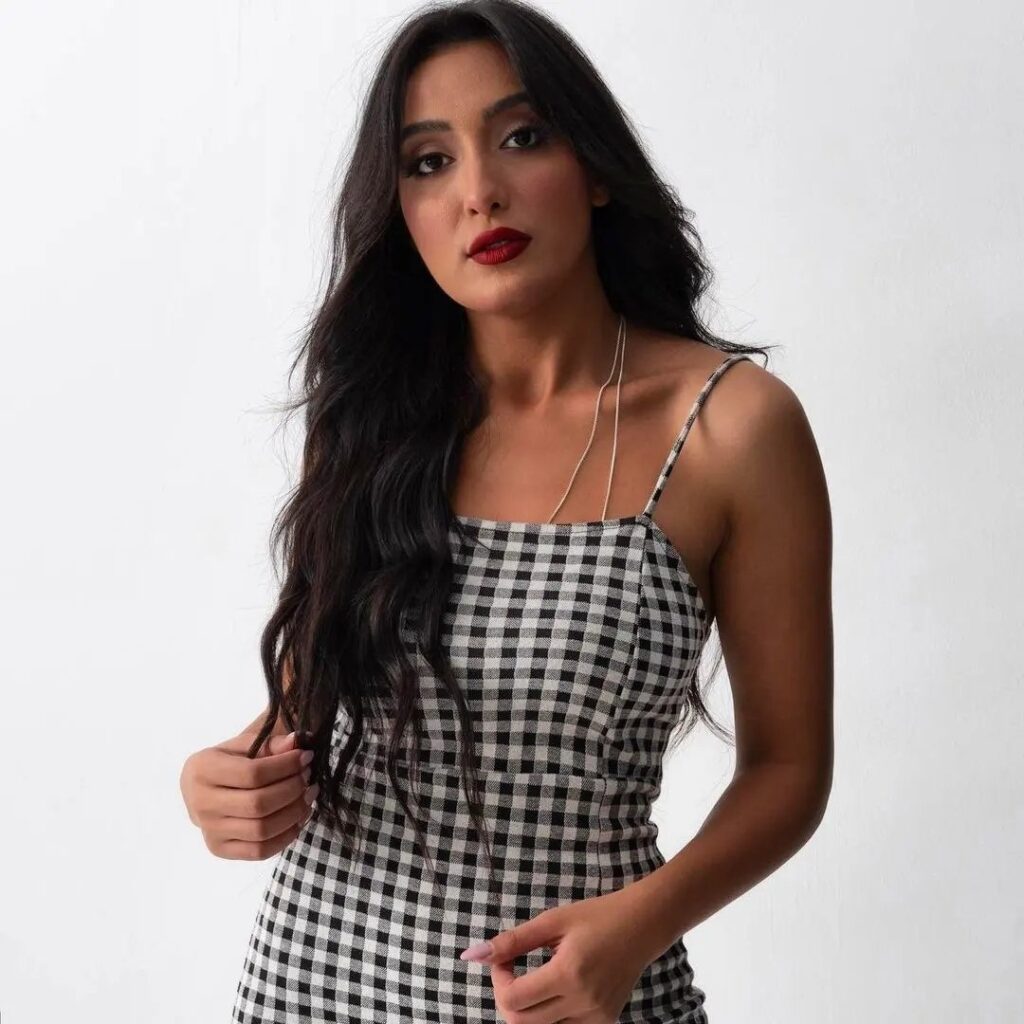 من هي وفاء شوقي ويكيبيديا – عمرها، ديانتها، وأسرار عنها 2 الممثلة المصرية وفاء شوقي