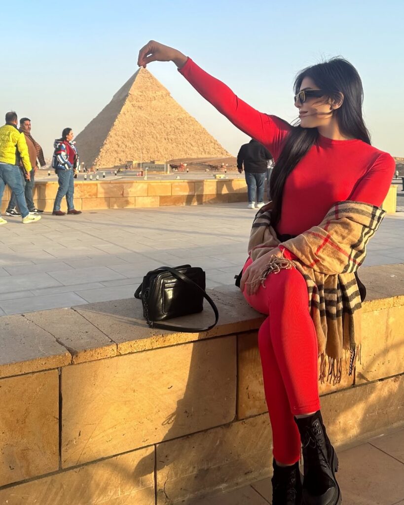 من هي نهاوند سري؟ | السيرة الذاتية للإعلامية المصرية 4 نهاوند سري معلومات